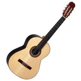 Классическая гитара Admira Sombra